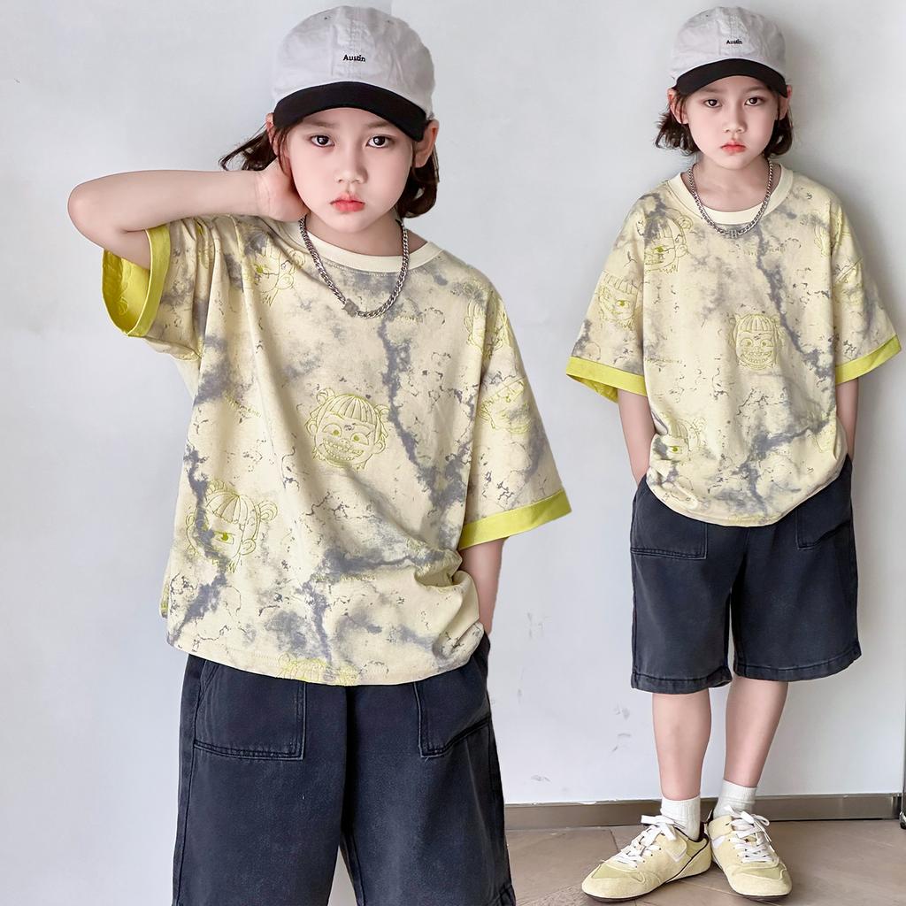 Boys' short sleeved T-shirt set summer clothes 2026 new children's two-piece set summer mid to large children's short sleeved top trend