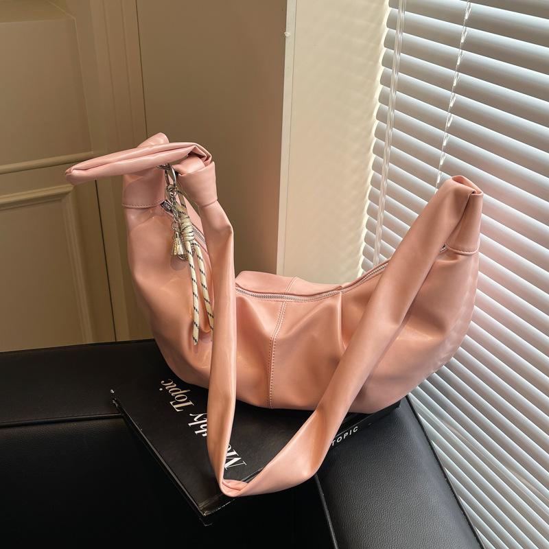 Premium Bag Women's New Fashion Casual Versatile Shoulder Bag Large Capacity Messenger Dumpling Bag