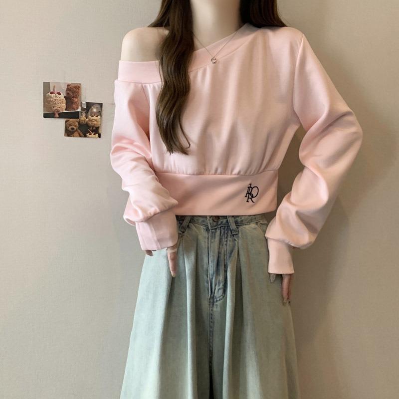 Real shot irregular diagonal neck off-the-shoulder sweater women's thin loose short embroidered sweet and spicy long sleeves