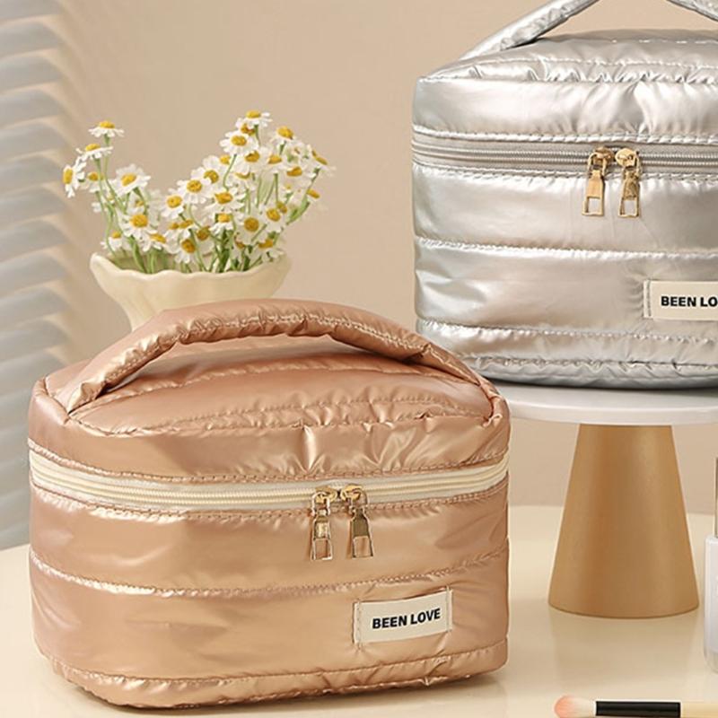 Portable and Fashionable Toiletry Bag Large Capacity Waterproof for Travel Cosmetic Organizers for Women