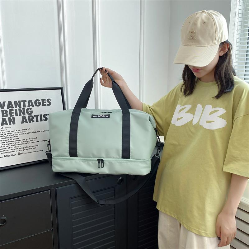 Light and large-capacity fitness bag, nylon travel bag, new men's and women's same fashion sports and leisure bag