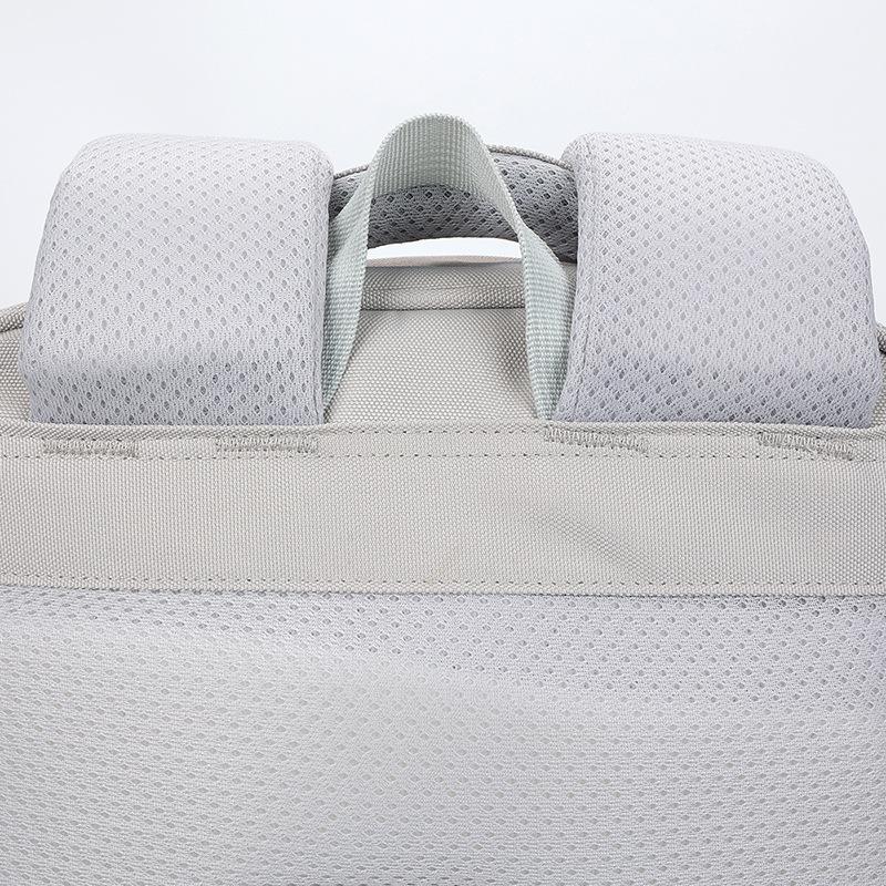 New Schoolbag for Primary School Students Backpack for Boys and Girls with Burden Reduction and Spine Protection