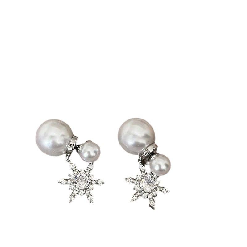 Double-sided Pearl Two-layered Snowflake Tassel Style Earrings. Unique Design, Luxurious Ear Rings. New Arrivals for Autumn and Winter.