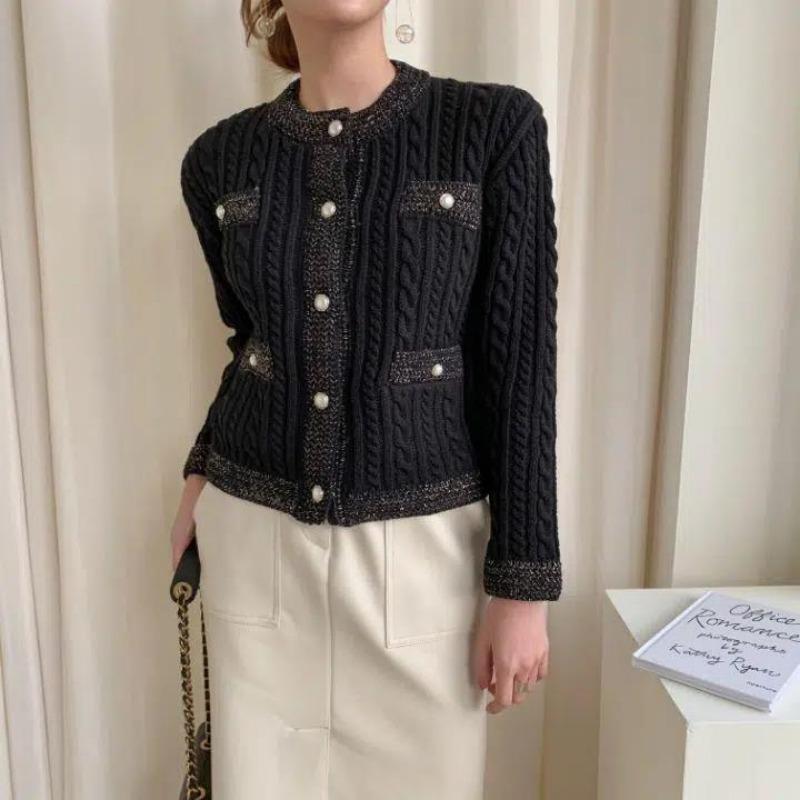 Short Knitted Cardigan Women's Solid Color Pearl Button Warm Coat Short Top New Fashion Simple Casual Commuting Spring Autumn