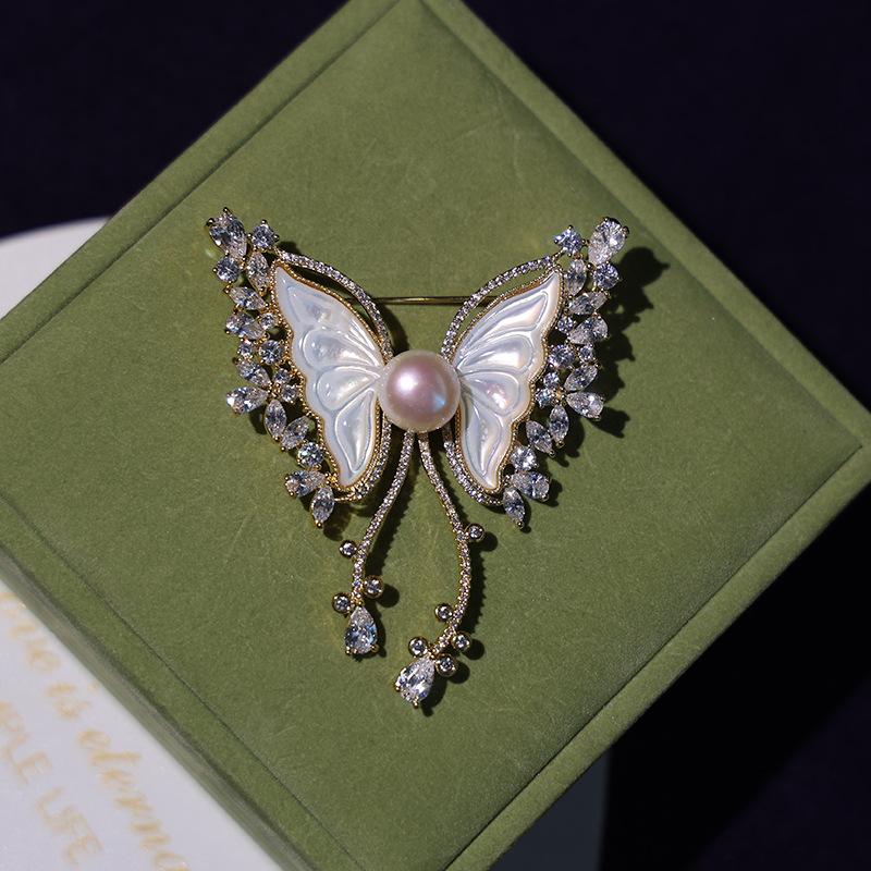 Abalone Shellfish Needle Butterfly Tassel Breast Flower Paired Natural White Bread Freshwater Pearl Brass Brooch Feminine Party