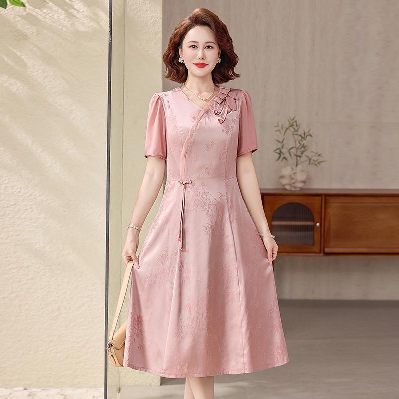 Elegantes Sommer 2026 Chinesisches Cheongsam: Würdevolles Kurzarmkleid