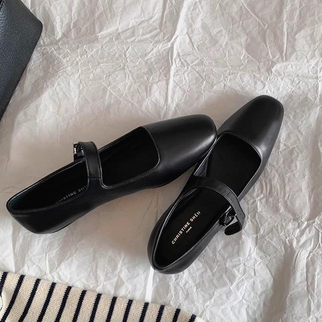 Punkt zweites Haar! Mode vielseitig neu der ro * quadratischer Kopf Lederschnalle mit flachem Boden Mary Jane Damen Einzelschuhe Frühling