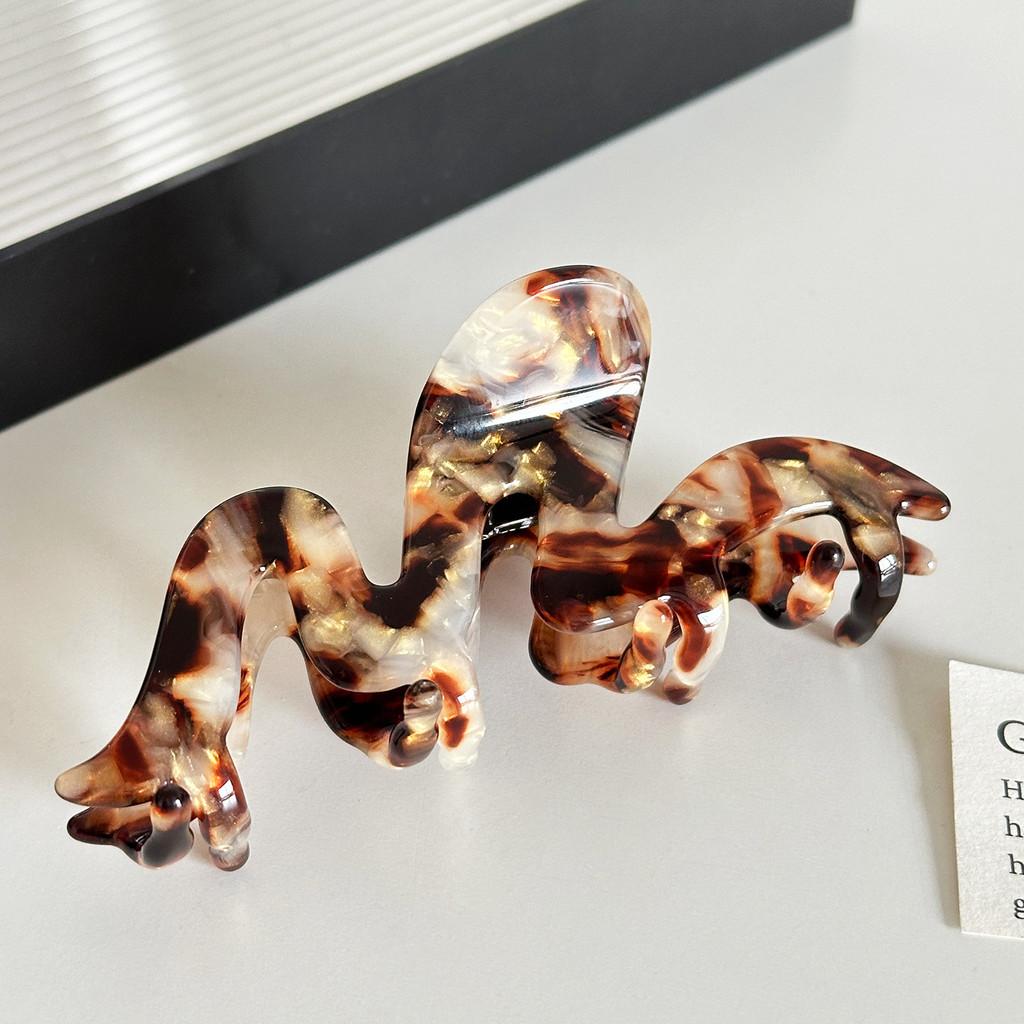 Elegant 3mm Acetate Wavy Hair Claw Clip For Stylish Updos And Ponytails