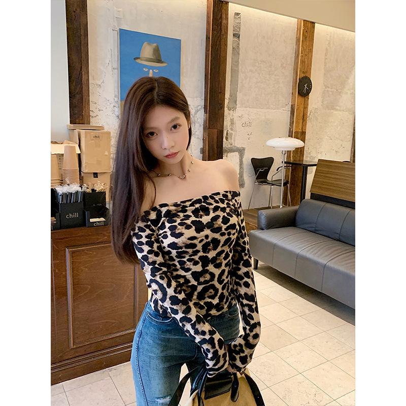 

В наличии пикантный топ с леопардовым принтом с открытыми плечами: Приталенная, стройнящая футболка с длинным рукавом XL