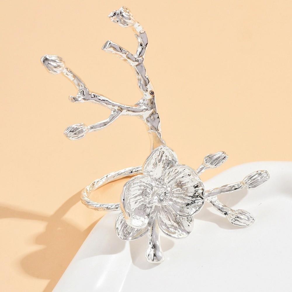 2PCS Gold/Silver Napkin Buckle Luxury Serviette Ring Plum Blossom Napkin Ring  Banquet