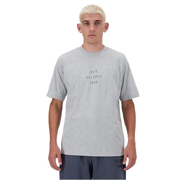 

New Balance Футболка с коротким рукавом Iconic Collegiate Graphic M