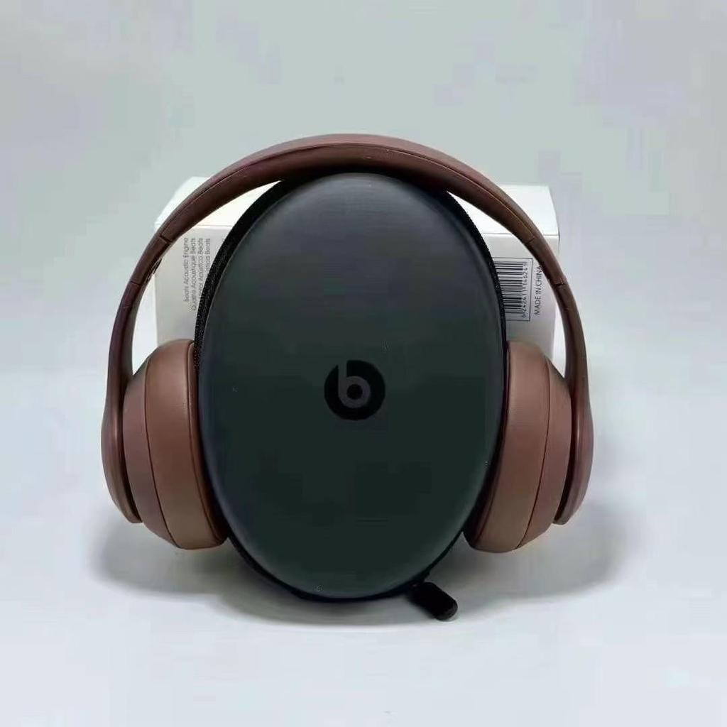 Fones de Ouvido Bluetooth Over-Ear Studio Pro Quarta Geração para Engenheiros de Gravação - Novo Modelo Volume-Drive