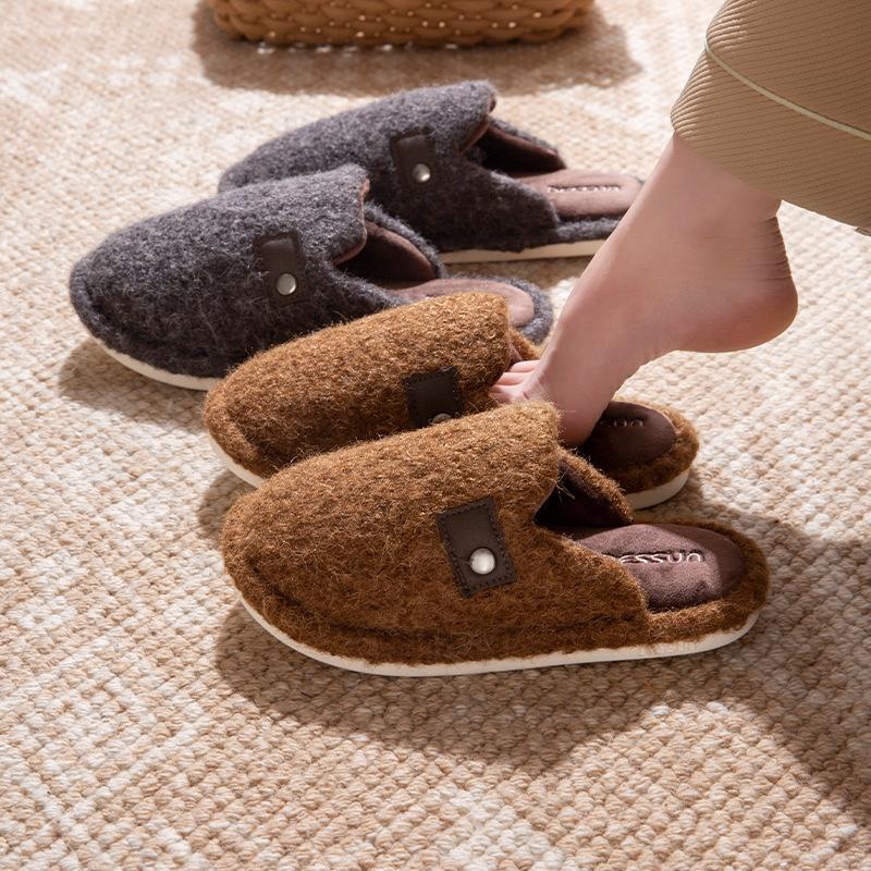 New Home Thermal and Fleece Home Slippers Thick-bottomed Plush Autumn and Winter Cotton Slippers, High-end Non-slip Winter Outer Wear