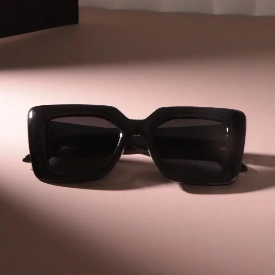 Stylish Square Sunglasses Women Men Vintage Brand Mirror Lens Simple Sun Glasses Female Male Cool Colors Oculos De Sol