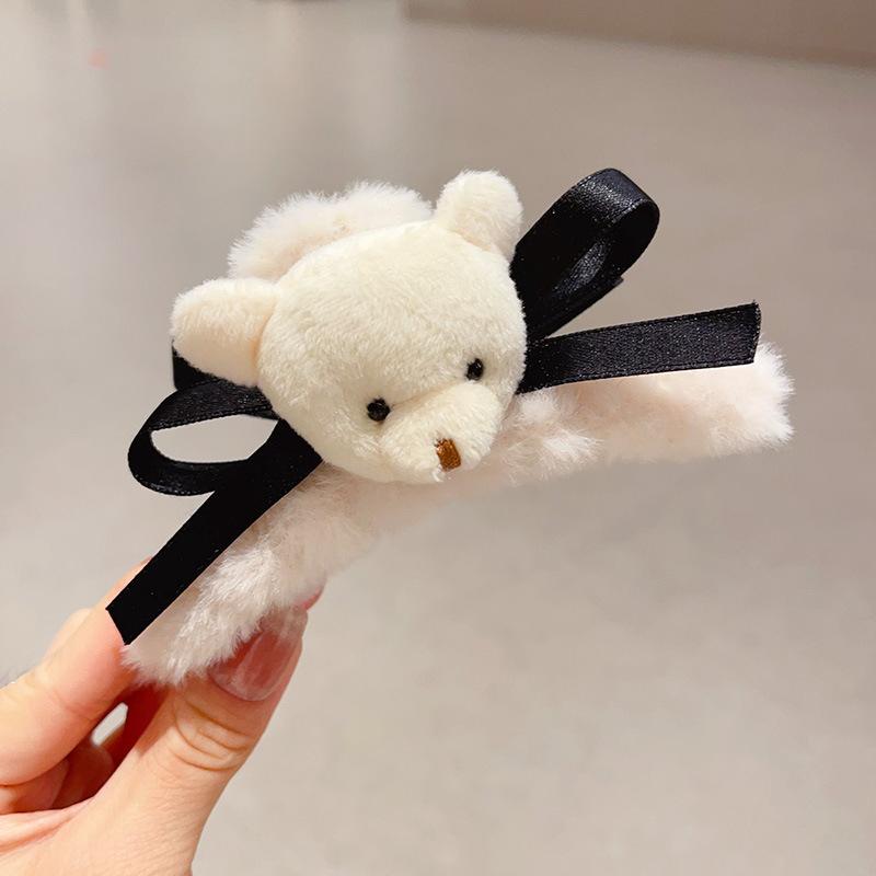 

1pc French autumn and winter new cute and versatile teddy bear clip, shark clip, butterfly bow hair clip, and hair accessories