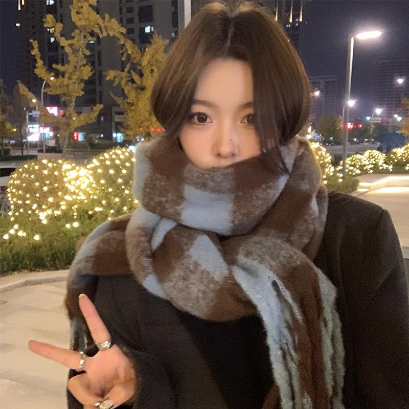 Korean version of wool plaid scarf women's winter new fashion versatile thickened warm student couple plush scarf men