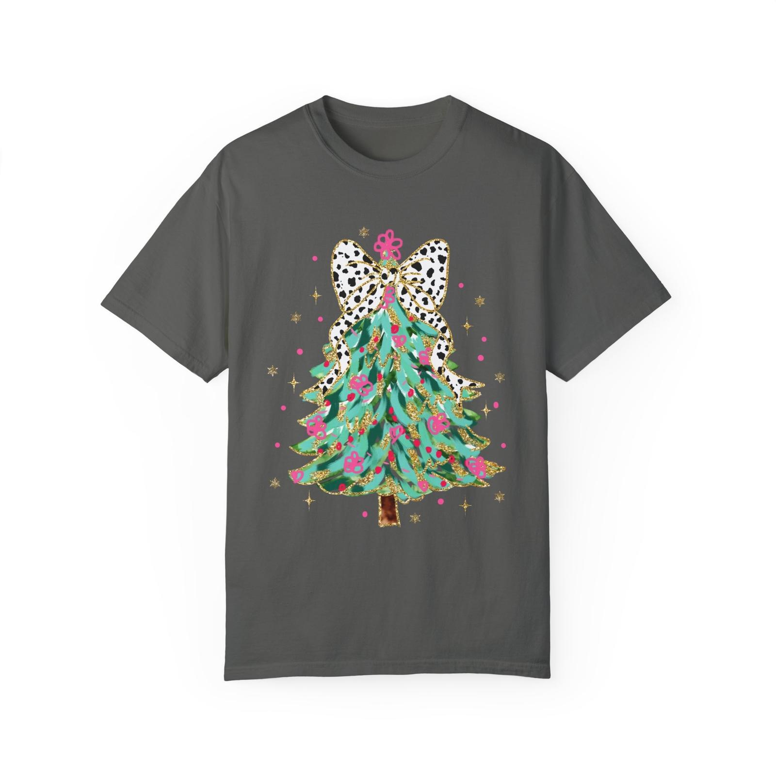 Festive Christmas Tree T-Shirt with Bow - Holiday Graphic Tee S разноцветный