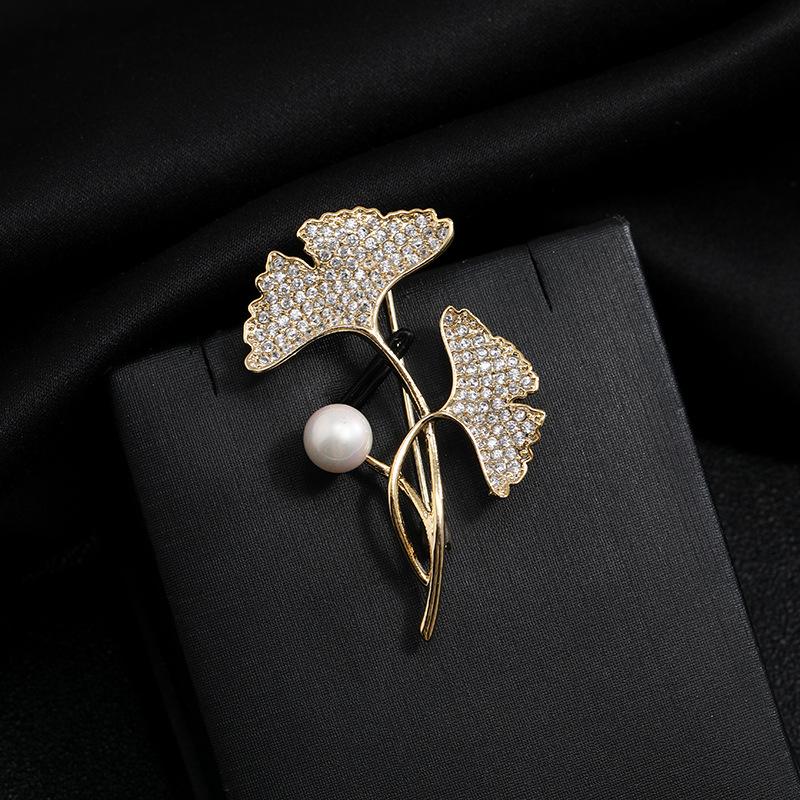 

Премиум брошь женская булавка с жемчугом гинкго билоба фиксированная одежда анти-свет пряжка костюм аксессуары
