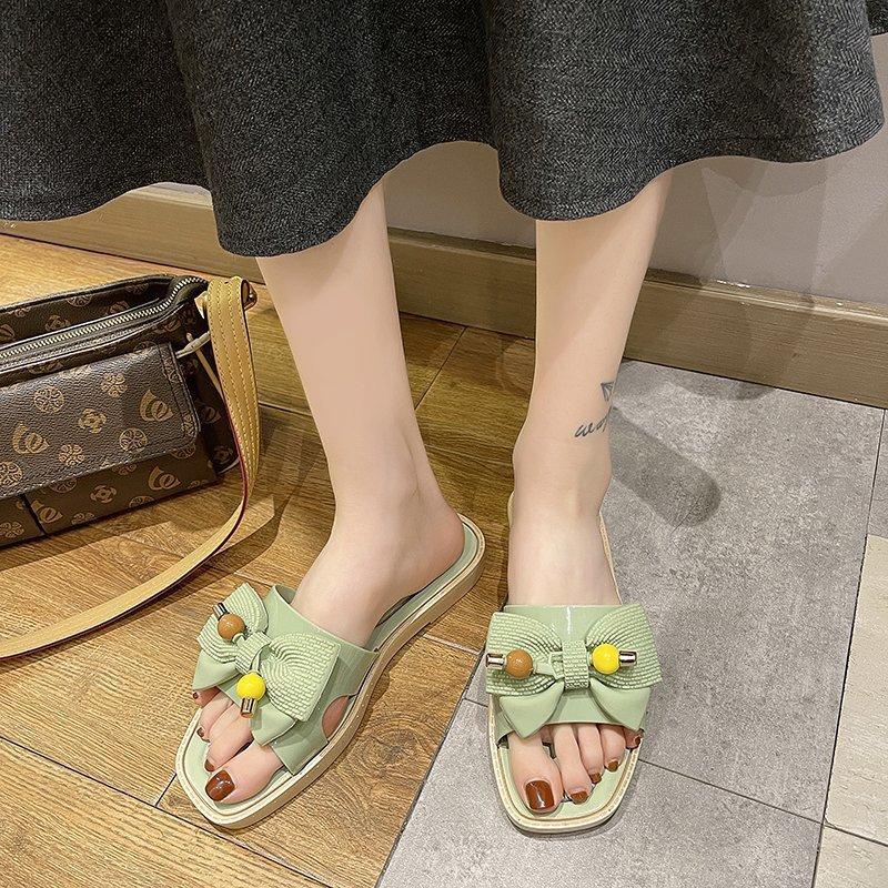 new style slippers girl