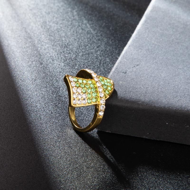 Natural Jade Yellow Jade Gemstone Fashionable Wedding Ring Jewelry