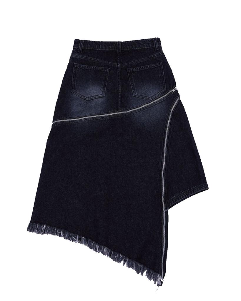 The Museum Visitor Diagonal Zipper Detailed Washed Denim Skirt (Black)