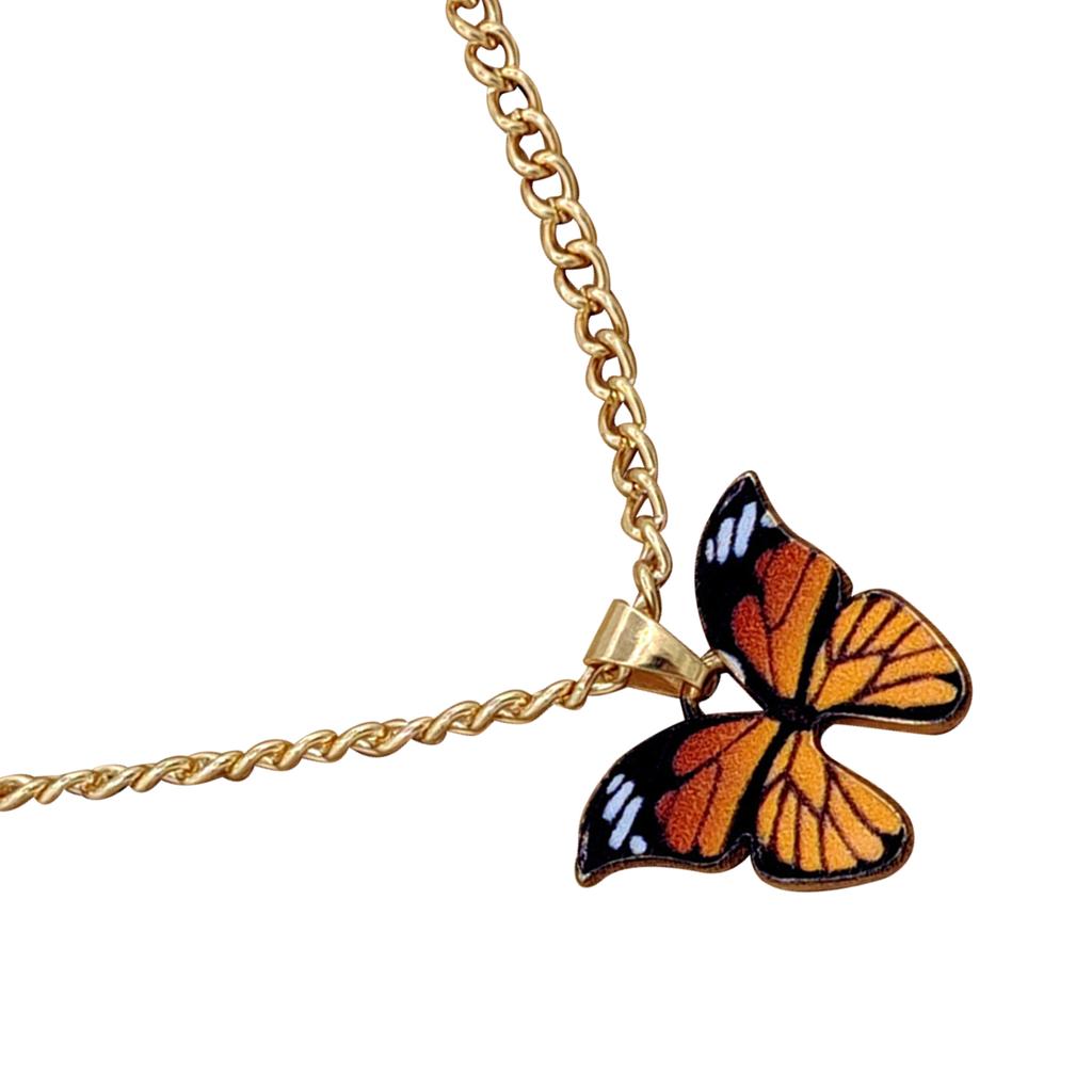 Butterfly Necklace Realistic Exquisite Elegant Gold Butterfly Necklace for Mother Girlfriend Friends
