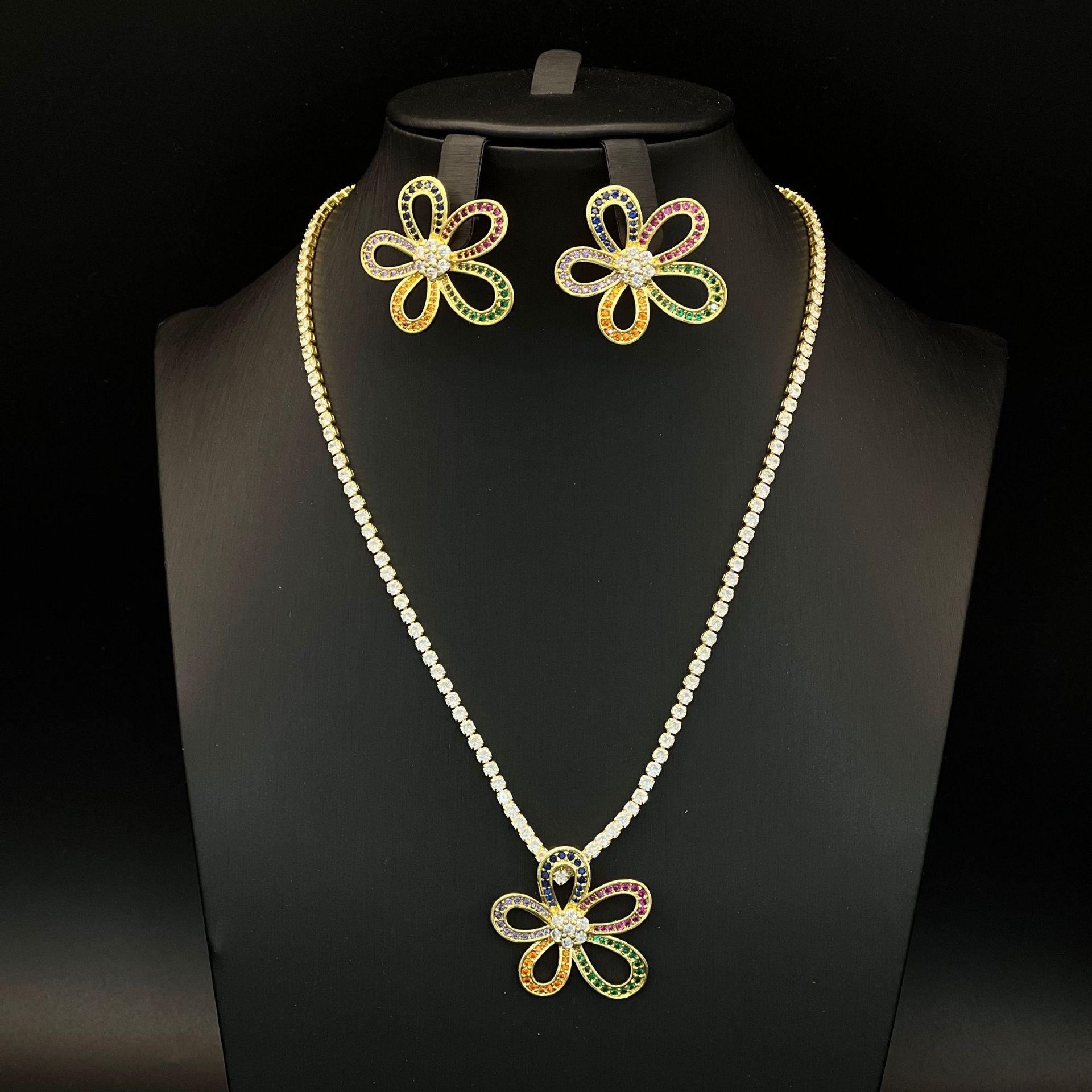 

Micro-Paved Full Zircon Sunflower Pendant Necklace & Earrings Set - Elegant Light Luxury