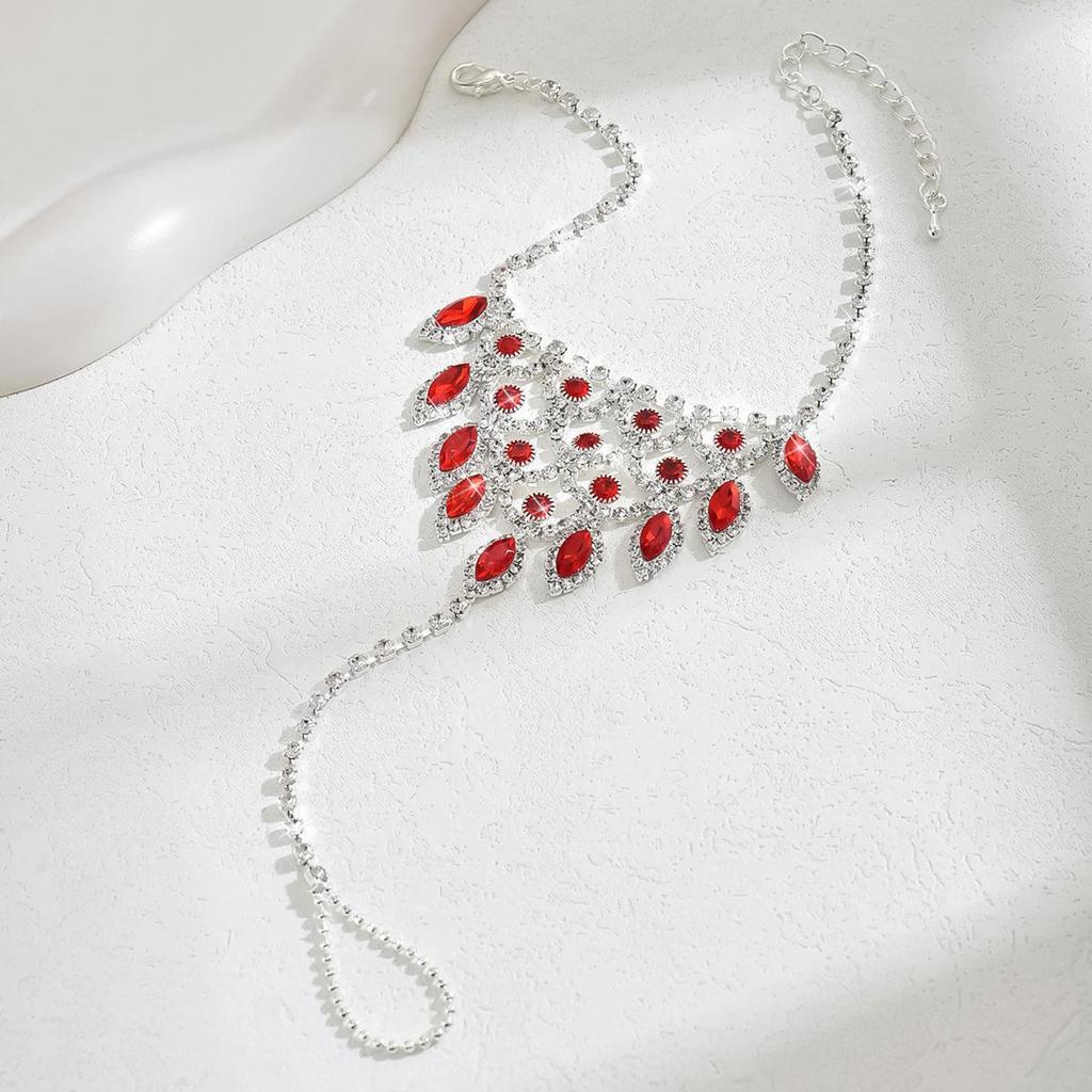 Rhinestone Bridal Anklet: Elegant Beach Footwear for Fashionable Holidays