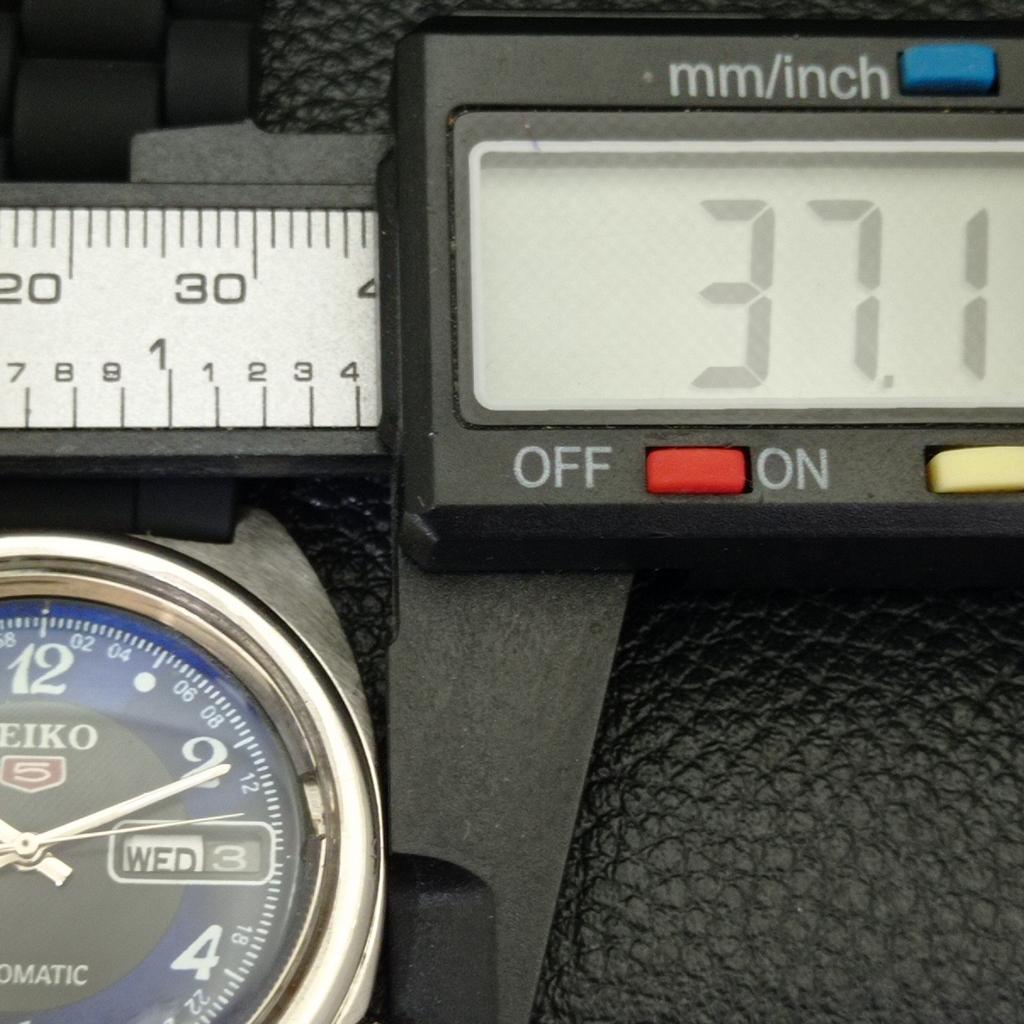 USED VINTAGE SEIKO 5 AUTOMATIC 6106C JAPAN MENS BLACK COLOR DIAL WATCH A433614-2 R118-a433614