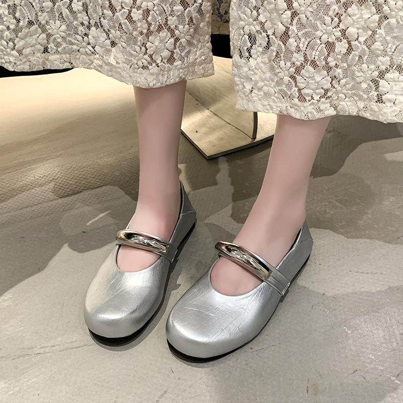 French red single shoes women's 2025 spring and summer new one-pedal small leather shoes with skirt shallow mouth flat heel Mary Jane