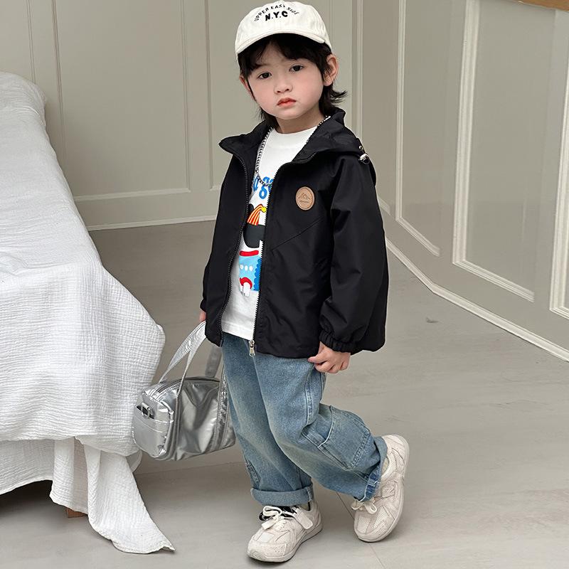 

Autumn 2025 Hooded Jacket: Trendy Windbreaker for Boys, Small & Medium Sizes, Casual Outerwear 90 cm чёрный