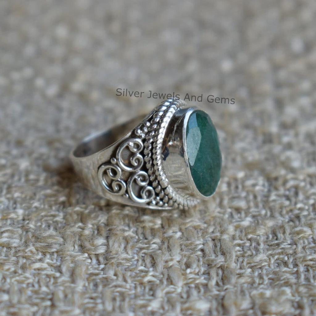 Emerald Gemstone Ring, Handmade 925 Sterling Silver Ring, May Birthstone Ring, Oval Emerald Designer Ring, Gift for her, Promise Ring