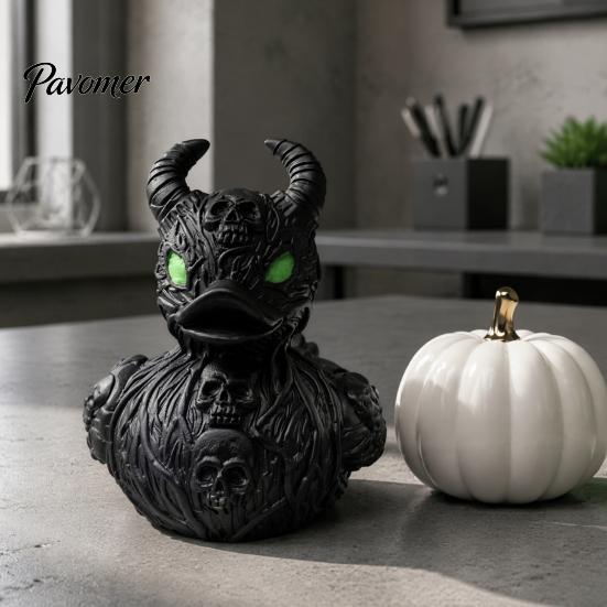 Matte Black Resin Ornament Gothic Devil Skull Duck Ornament, Figurine, Cool Punk Style Figurines Horror Green Eyes Decor for Halloween Party