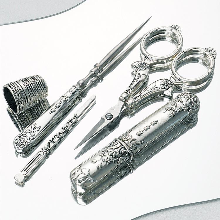 Retro Zinc Alloy Handheld Seam Ripper for Cross Stitching