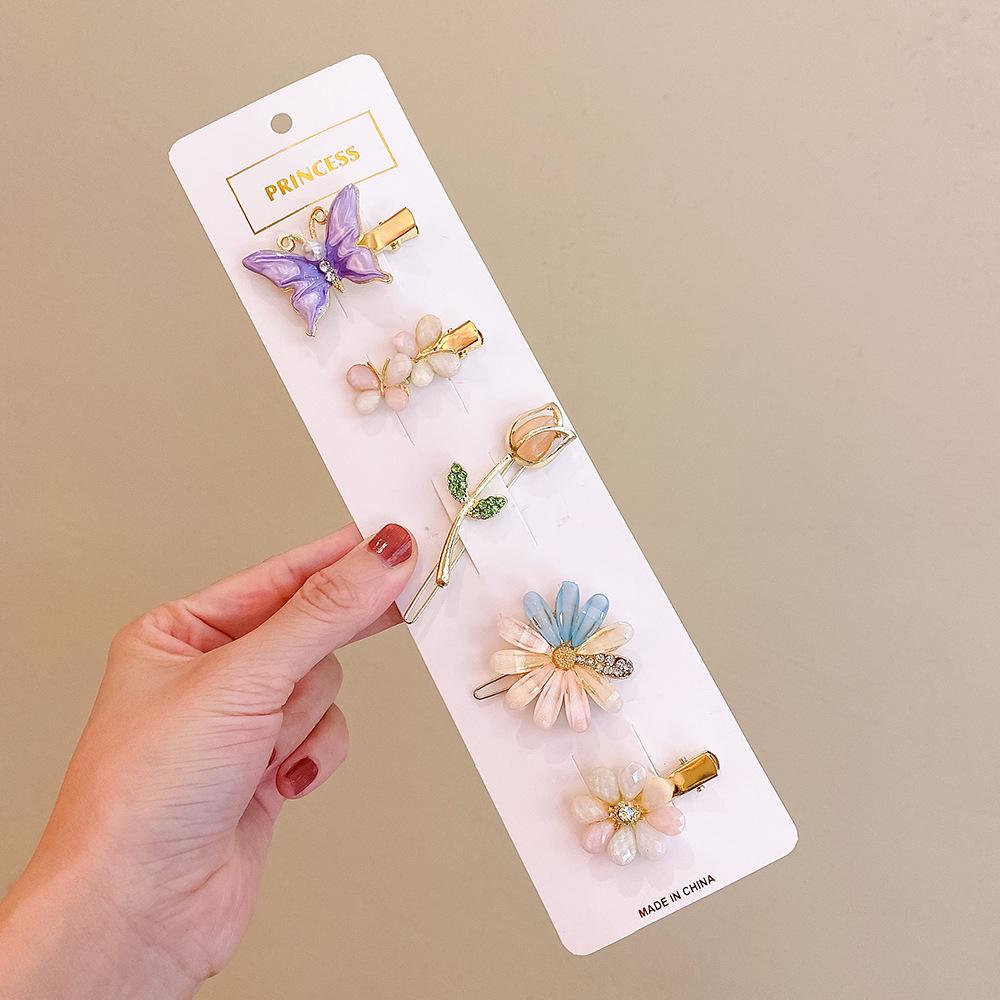 Women's Floral Pearl Hair Clip Accessory
