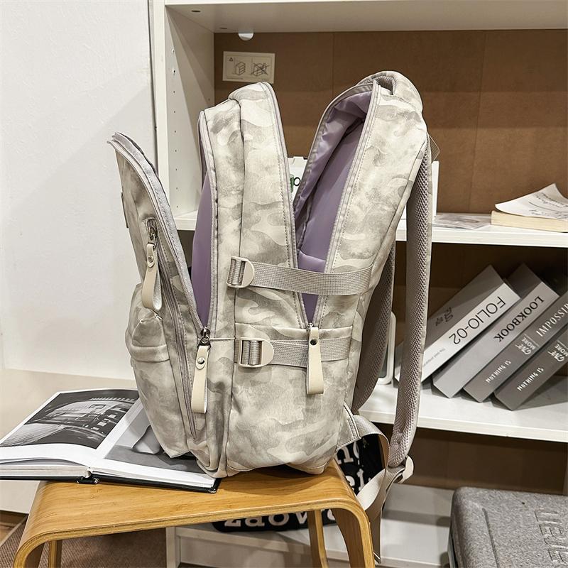 Splashed Ink Printing Backpack for Men & Women – Trendy Lightweight School Bag with Multiple Pockets & Adjustable Straps – Perfect for Daily Use