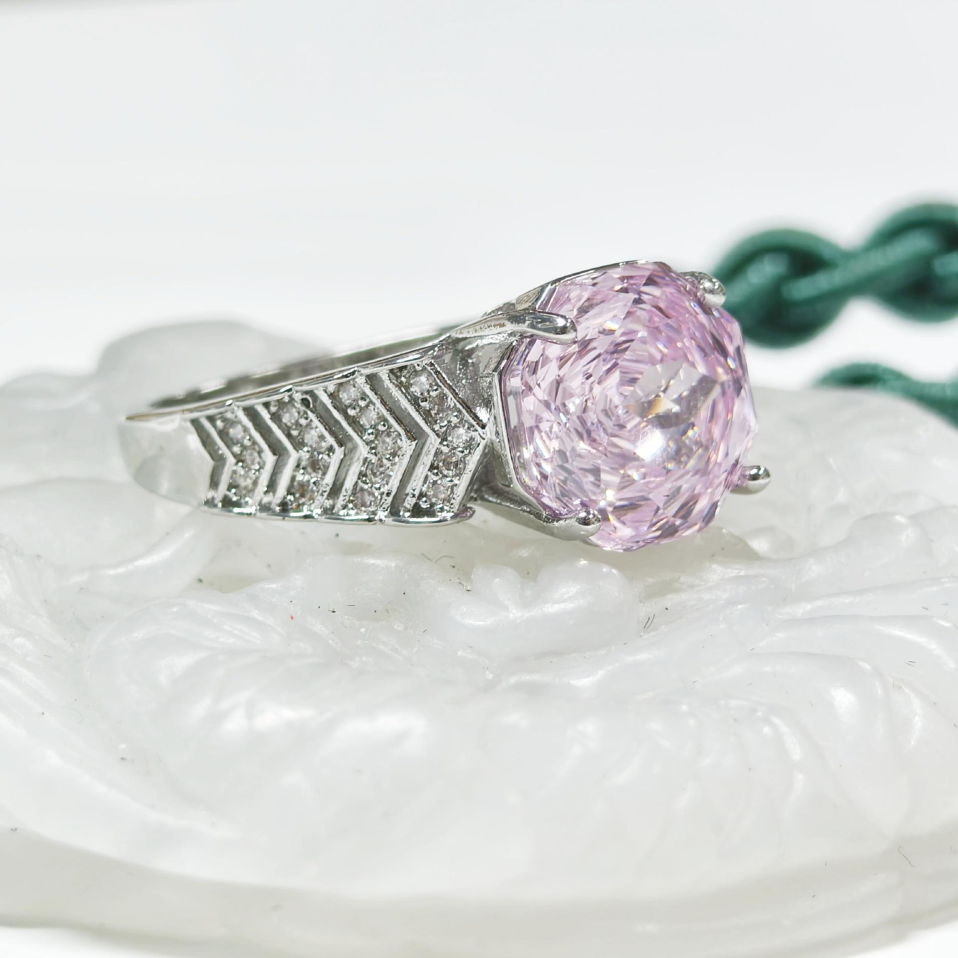 Gessen Jewelry Light Luxury Retro Ice Flower Cut Ring with High-Carbon Diamond Size 8