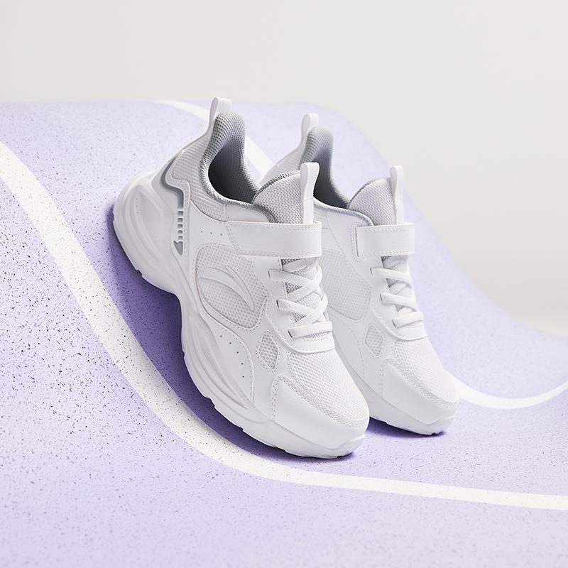 Anta Kids Fabric Synthetic Leather Trendy Versatile Lightweight Shock Absorbing Low Top Running Shoes Men Running Shoes White A22445577-1