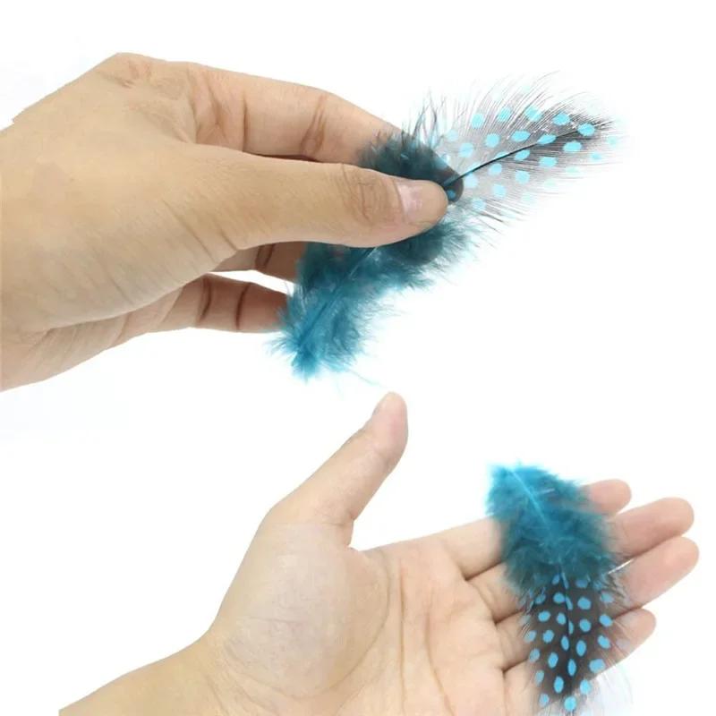 100Pcs Polka Dot Guinea Hen Plumage Feathers for Crafts Pearl Spotted Pheasant Feather for Jewelry Making Hats Carnaval Plumas