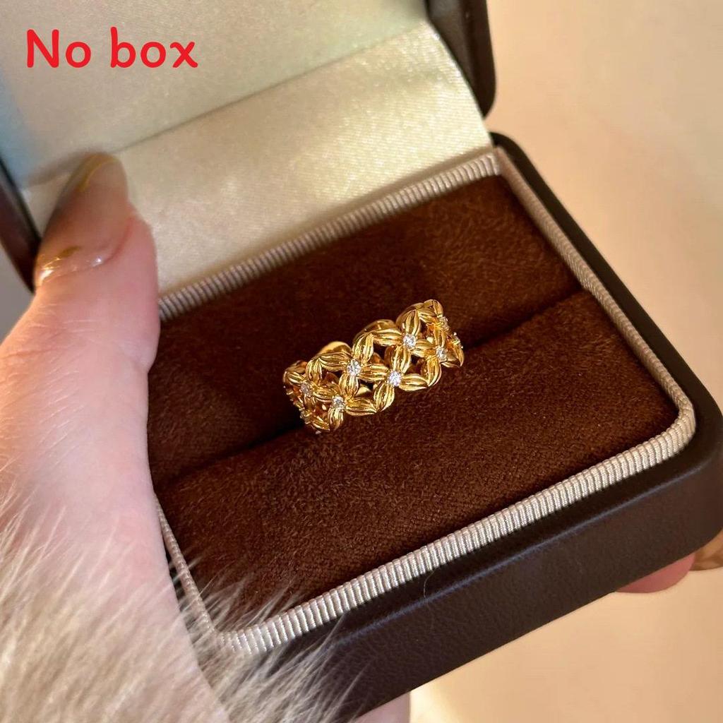 Luxurious Floral Style Copper Ring With Zirconia Accents For Fashionable Women