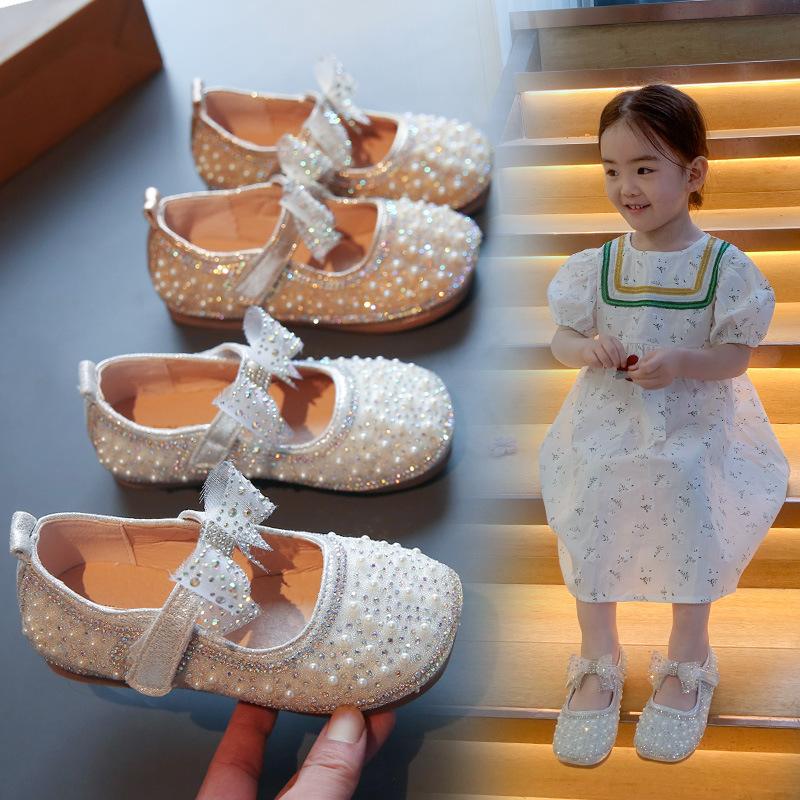 Princess Girls Flat Dress Shoes Pearl Beading Shining Bling Bling Shoes Baby Soft Lightweight Spring Single Casual Moccasins
