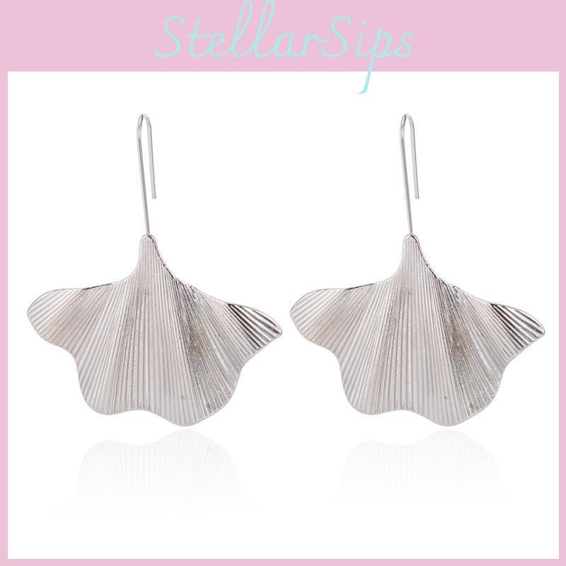 Fashionable Alloy Leaf Earrings For Women Great For Street Photography And Gifts