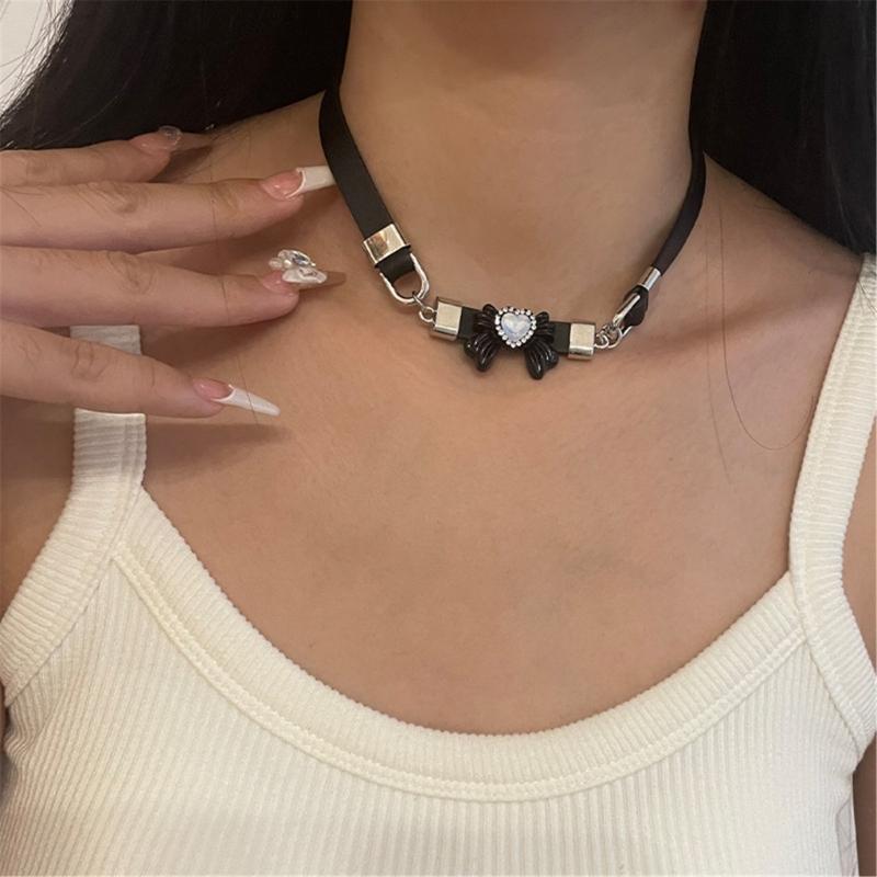 Y2K Aesthetic Heart Bowknot Choker Necklace Trendy Neckchain Jewelry Accessory Deliacte Pendant Neck Chains for Women