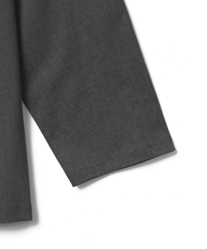Tudument Off-Shoulder Pigment T-Shirt_Charcoal