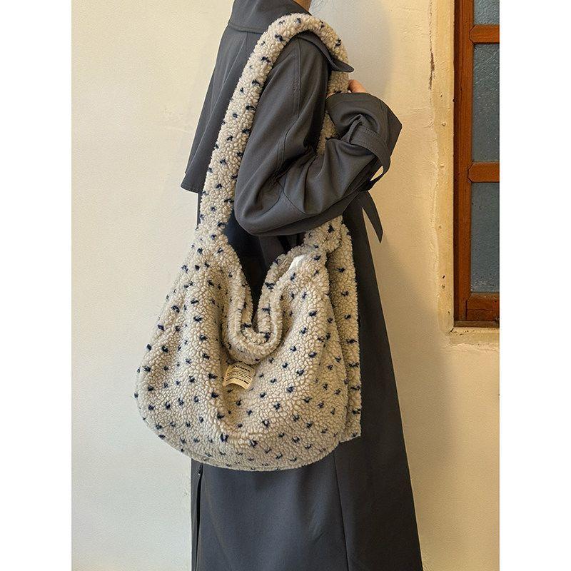Tote Bag with Large Capacity, Retro Style, for Commuting, Single Shoulder Strap, Crossbody Design
