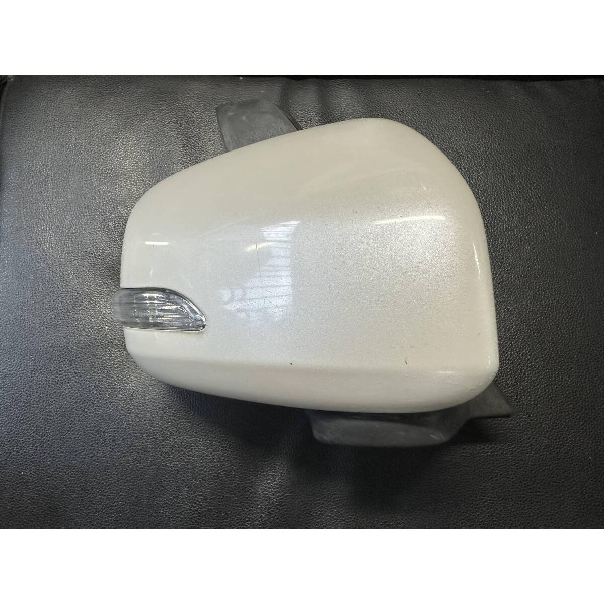 Daihatsu Tanto L375S Mirror Door Mirror Side Mirror R Right Driver Side Color NO. W24 Turn Signal Electric Retractable 7 Pin