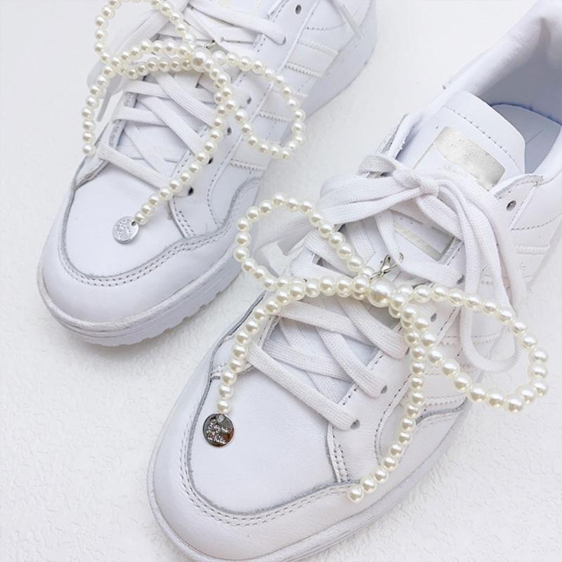 Set of 2 Delicate Shoe Pendant Stylish Bowknot Pendant Fashion Key Adornment Unique Bag Pendant Suitable for Shoe Bag