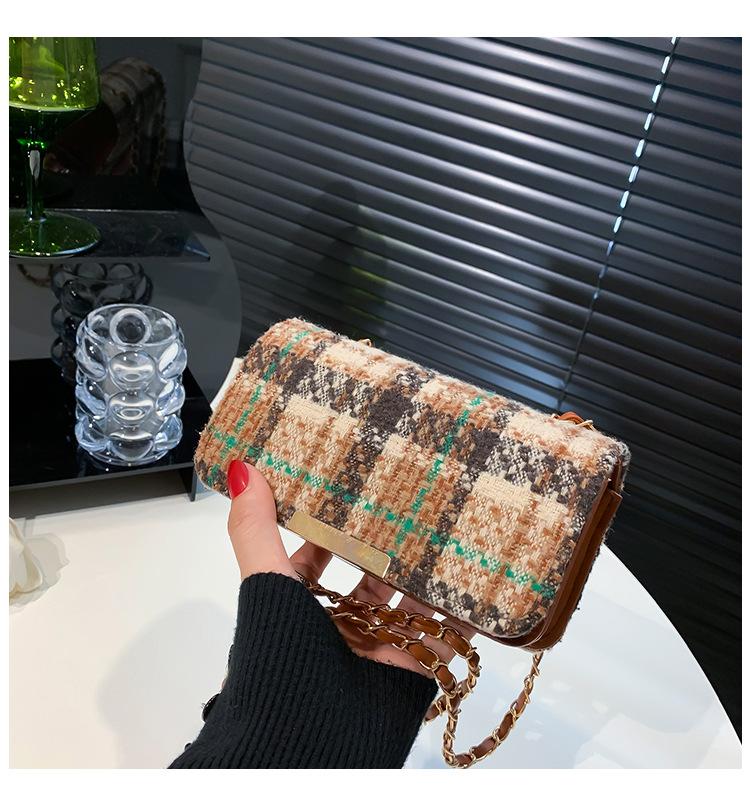 

Xiaoxiangfeng small bag women s 2024 new high-end shoulder bag versatile foreign style messenger bag small square bag коричневий