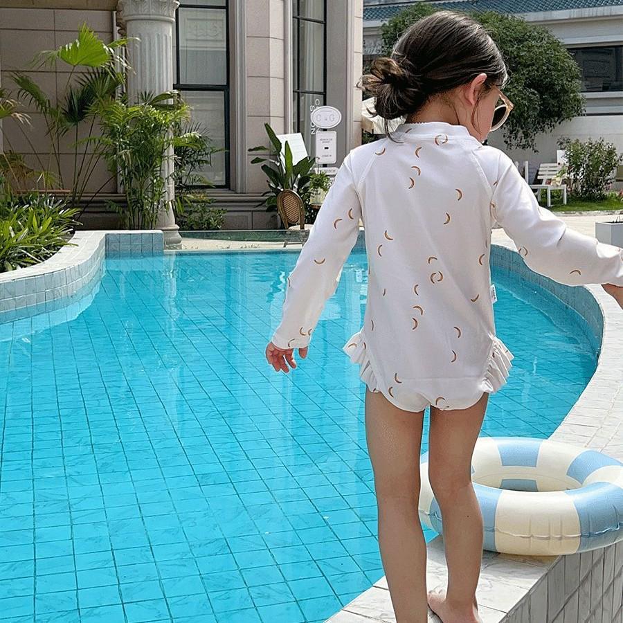 Dziewczęcy szybkoschnący strój kąpielowy z długim rękawem i filtrem przeciwsłonecznym w kwiaty - letni design księżniczki dla małych i średnich dzieci