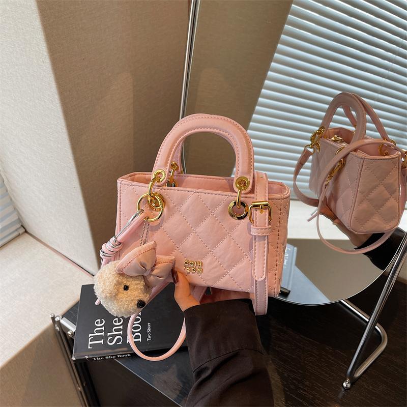 2026 New Ladies Handbag Embroidered Diamond Pattern Small Square Single Shoulder Bag Candy Color Crossbody Women's Bag
